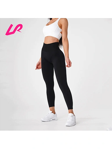 black seamless tights